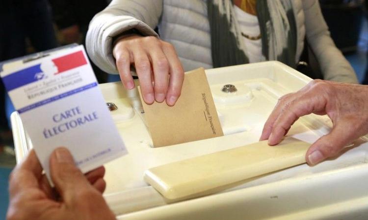 Les municipales reportées en NC ?