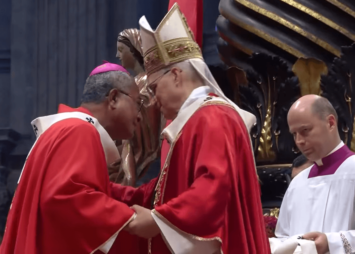 Pallium Mgr Sionépoé