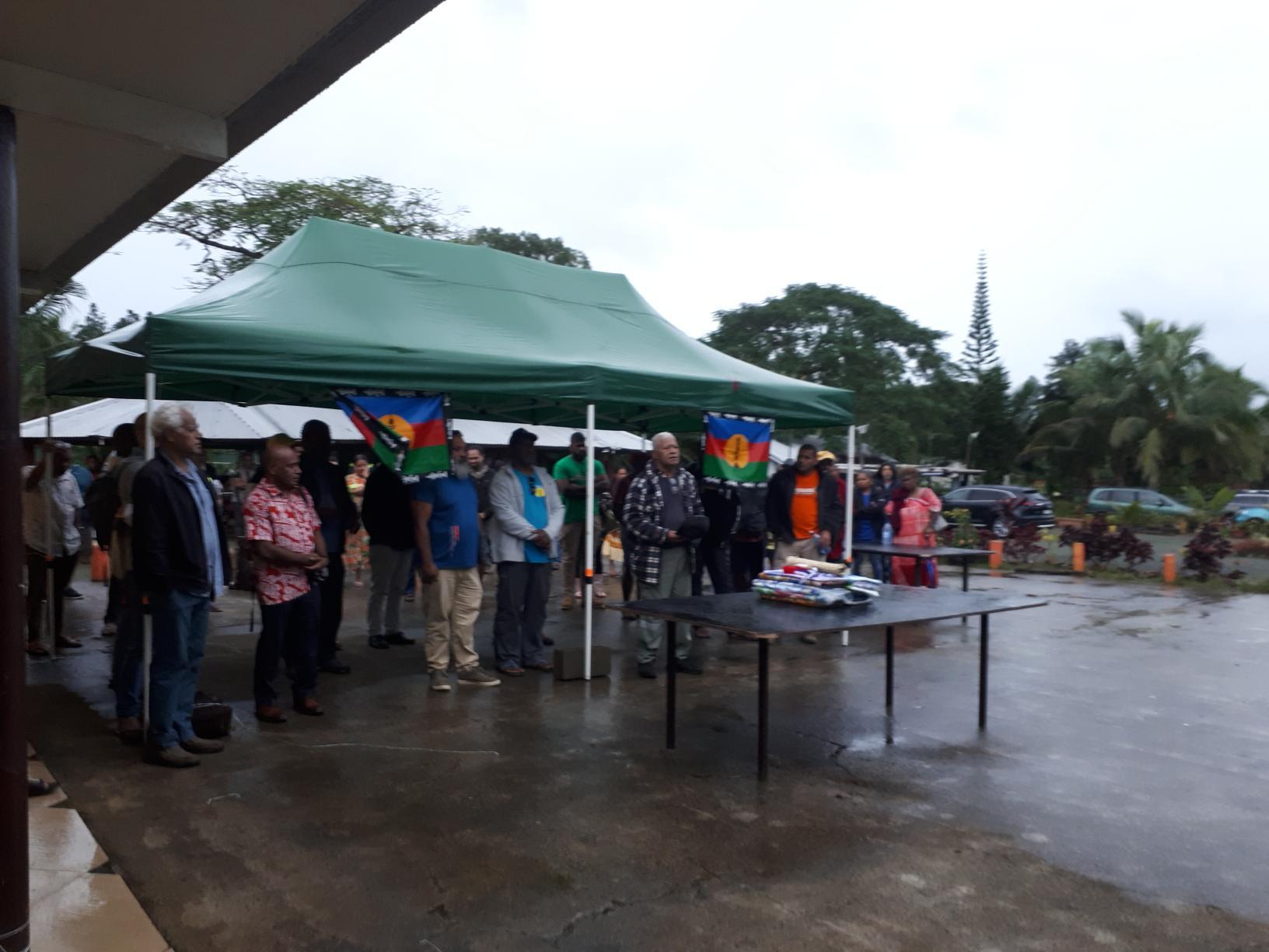 Le FLNKS en convention extraordinaire