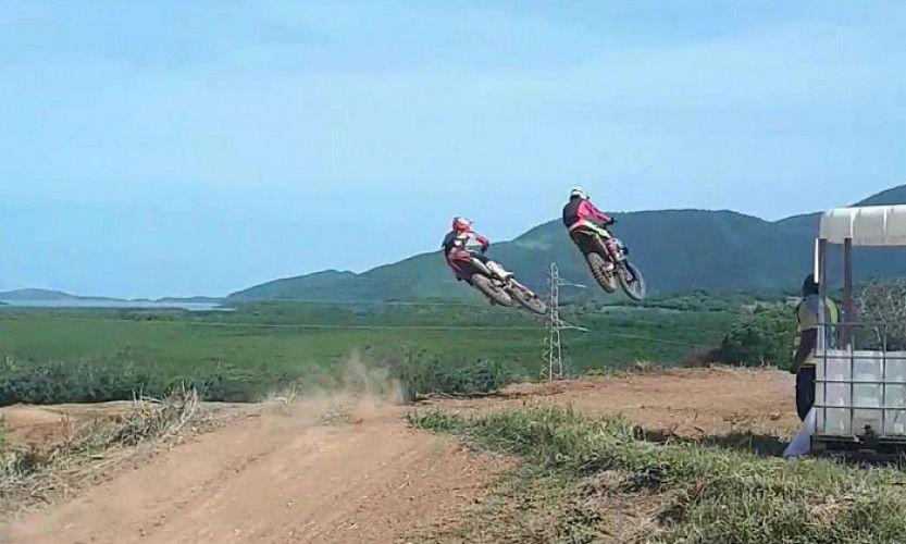 MX: C'est jour de tonnerre à Païta!