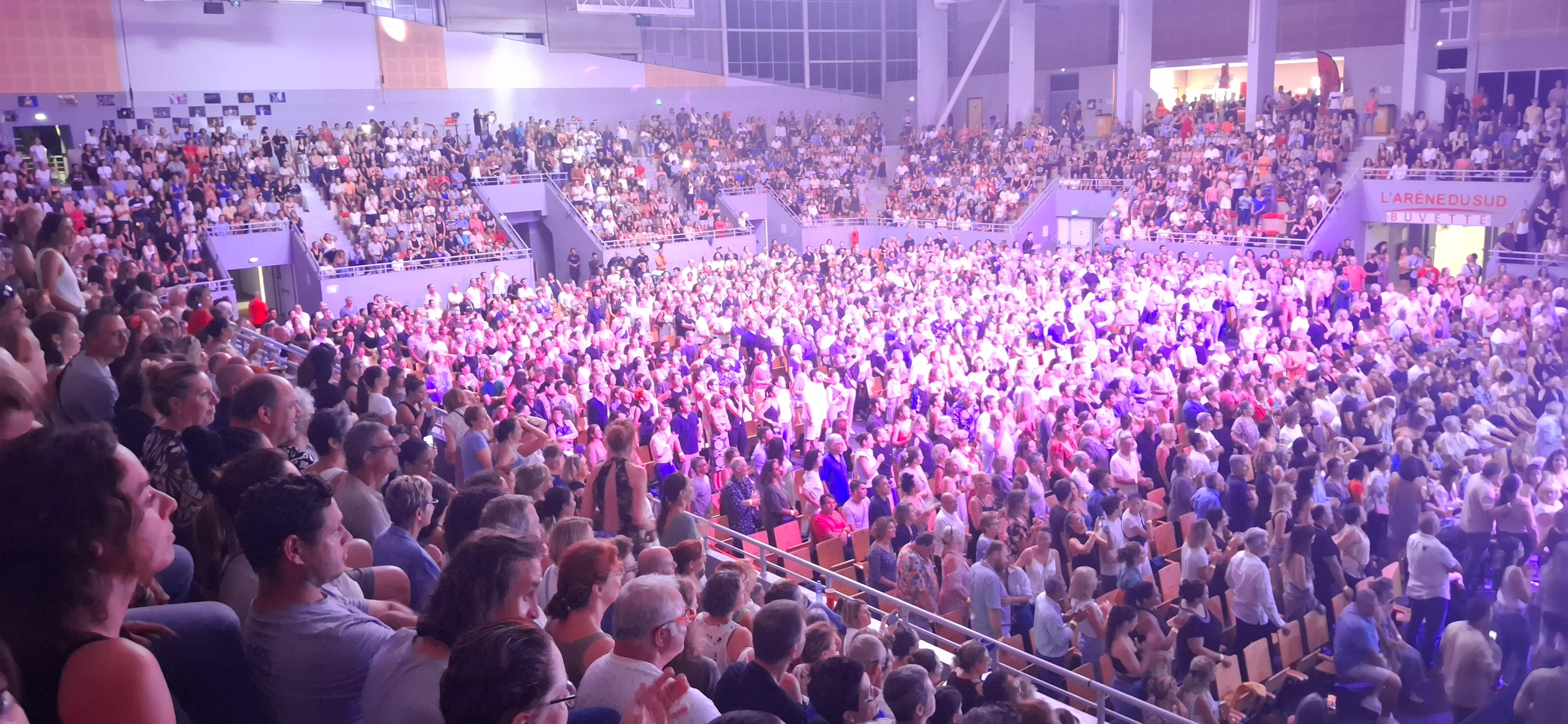Tribunes
